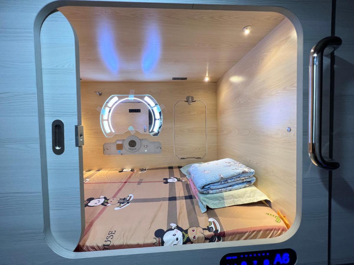 Sleep Cubee Hostel Hong Kong Bagian luar foto
