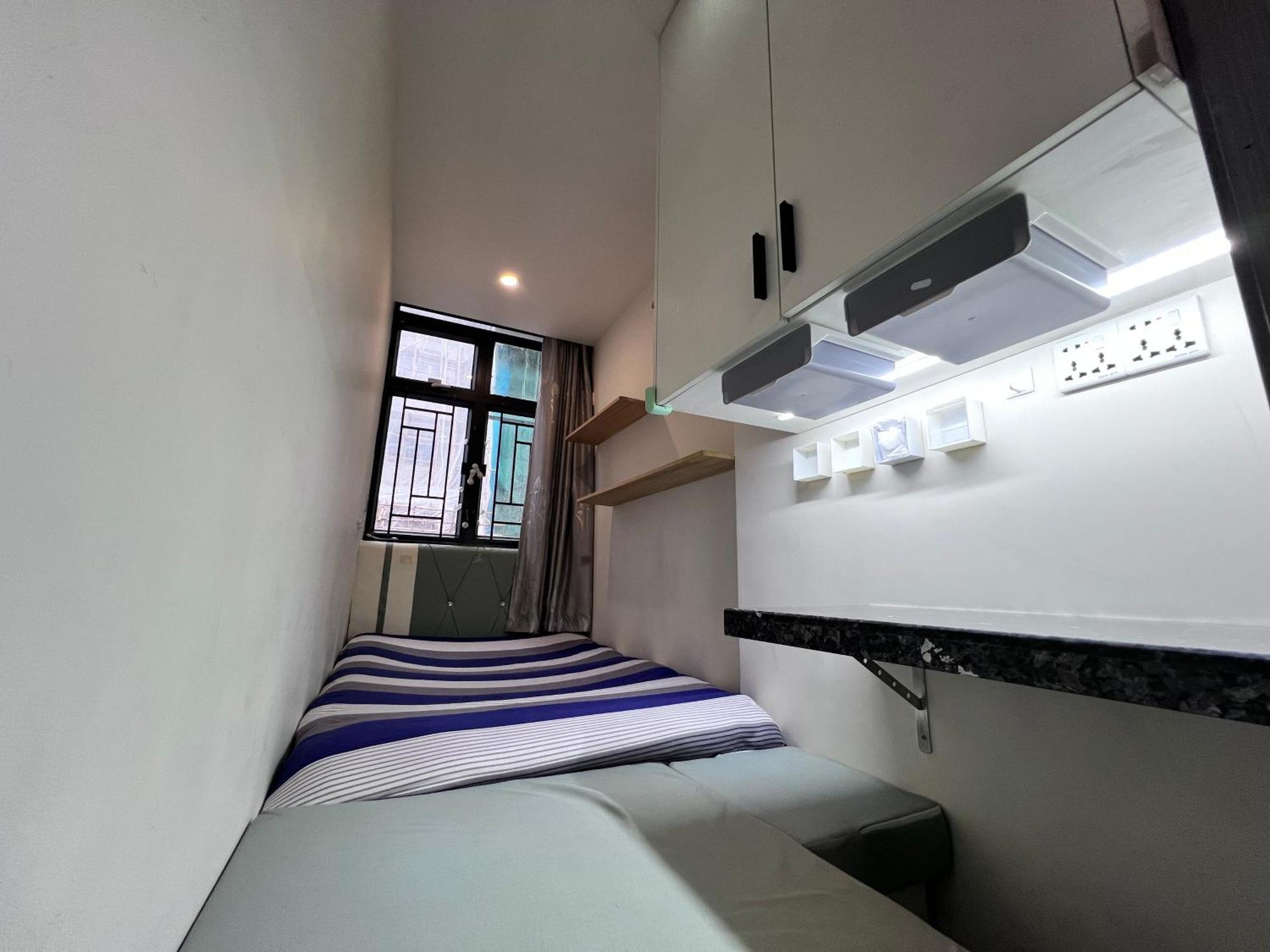 Sleep Cubee Hostel Hong Kong Bagian luar foto